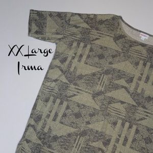 NWT XXL LuLaRoe Irma Shirt